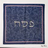 כיסוי מצות מכונה לסדר דגם רקמה כחול זהב